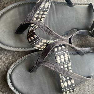 Toms Sandals worn once women’s 12